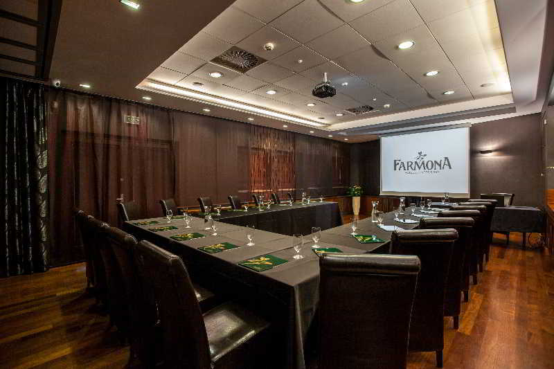 Farmona Business & Hotel 3*